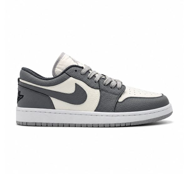 کفش و کتانی مردانه مدل NIKE AIR JORDAN 1 رنگ سفید طوسی کد 2240
